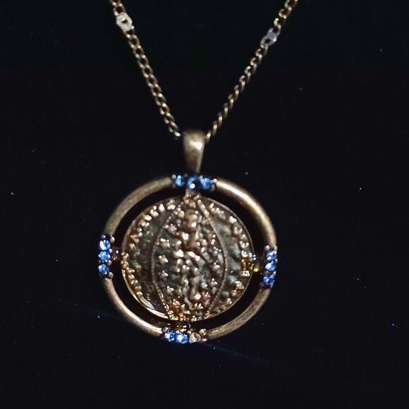 Vintage STELLA & DOT Gold-Plated Julia Coin Pendant, 20" - Picture 2 of 4